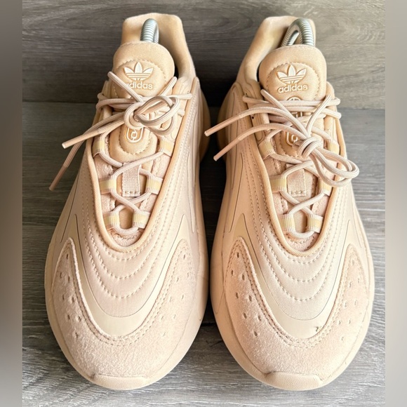 Adidas Ozelia Women's Size 6 Low Top Lifestyle Shoes Wonder Taupe HP2978 EUC - Picture 4 of 9